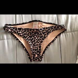 CUTEST cheetah bottoms!!